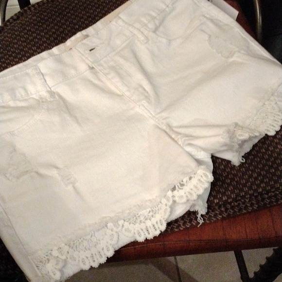 KOHL'S SO FAVORITE SHORTIE WHITE SHORTS 16 PLUS - Picture 5 of 7